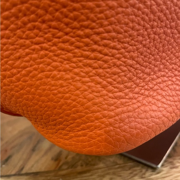 SOLD Hermes So Kelly 22 orange Clemence with GHW - Picture 9 of 12